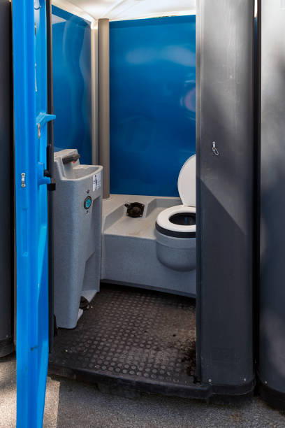 Best Portable restroom trailer rental  in Long Beach, CA