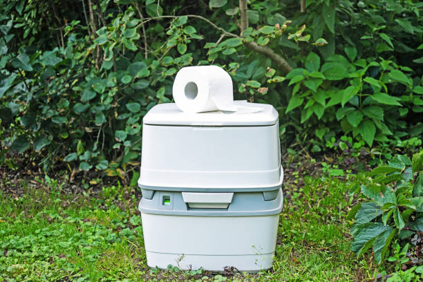 Best Portable bathroom rental  in Long Beach, CA