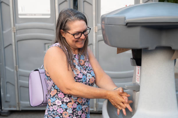 Best Best portable toilet rental  in Long Beach, CA